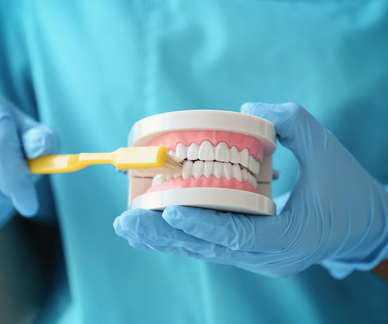 Całościowe leczenie dentystyczne – znajdź ścieżkę do zdrowego i uroczego uśmiechu.